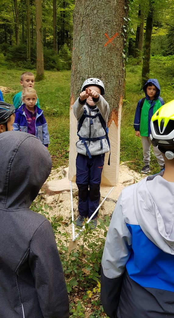 Junge Familie Subingen - Willkommen im Subiger Wald